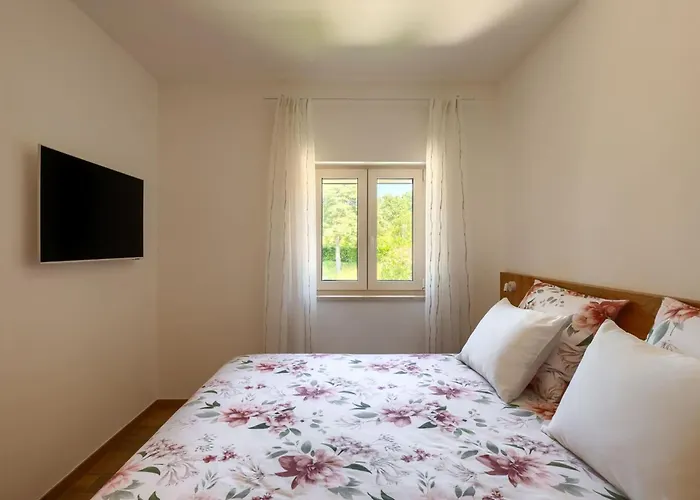 Rustic Villa Kave With Wellness In Groznjan