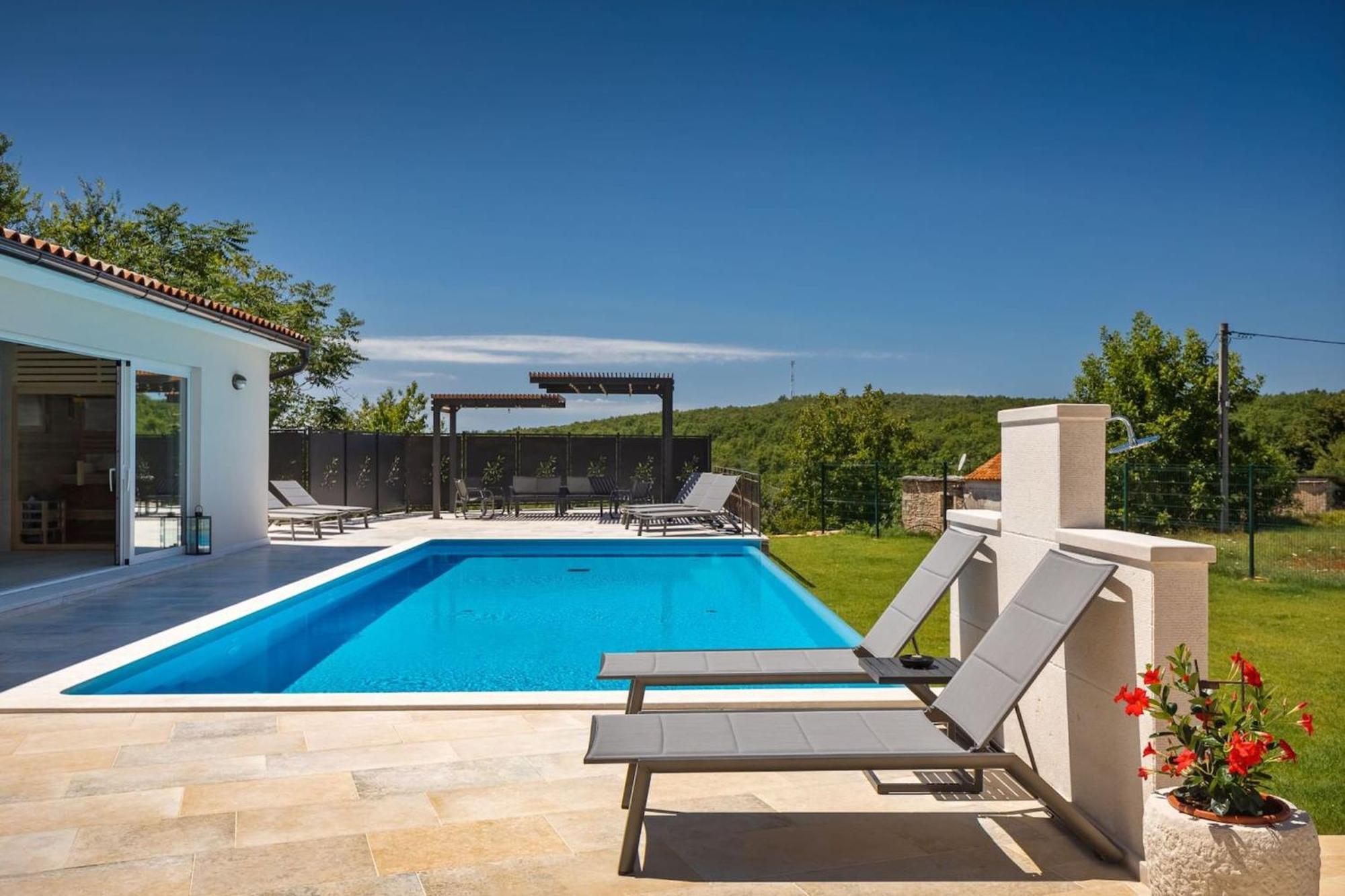 Villa Rustic Kave With Wellness In Grožnjan