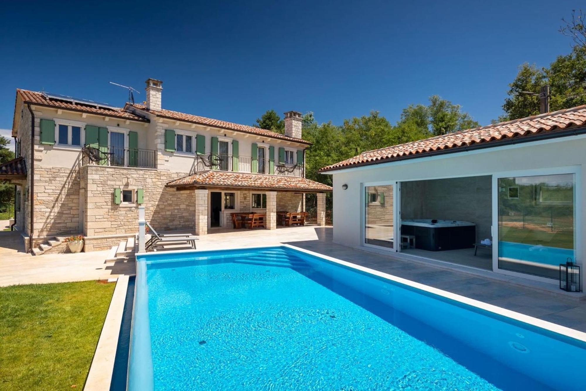Villa Rustic Kave With Wellness In Grožnjan